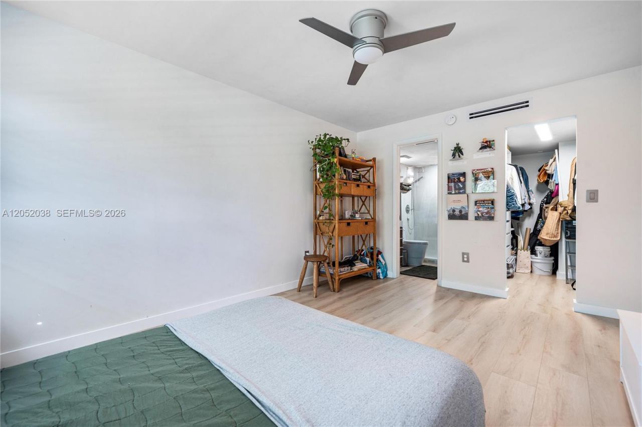 1900 Meridian Ave , Unit 204, Miami Beach, FL 33139 Photo