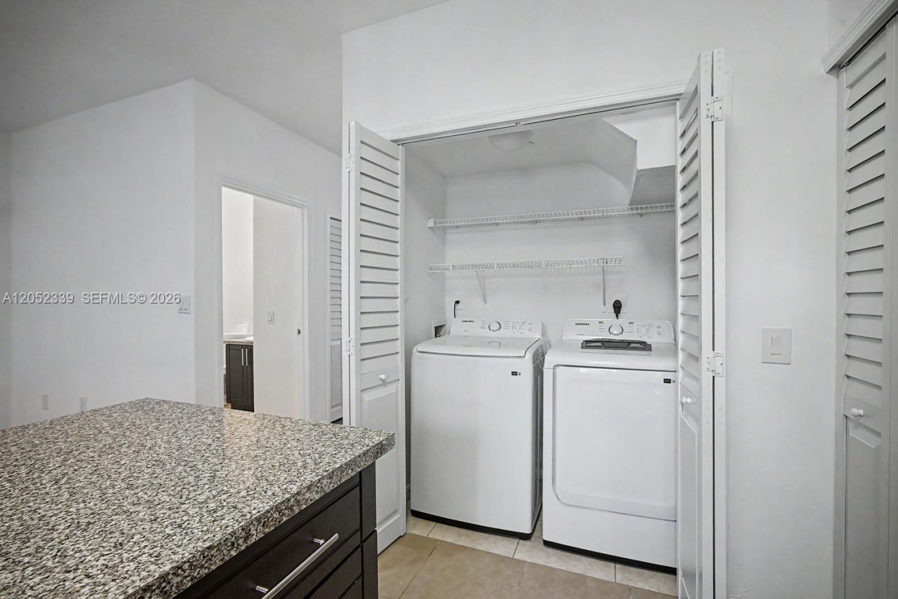 1668 SE 30th St , Unit 1, Homestead, FL 33035 Photo