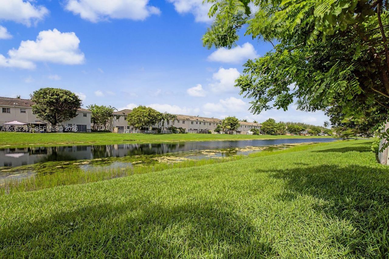 1668 SE 30th St , Unit 1, Homestead, FL 33035 Photo