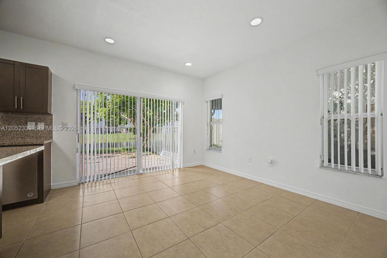 1668 SE 30th St , Unit 1, Homestead, FL 33035 Photo