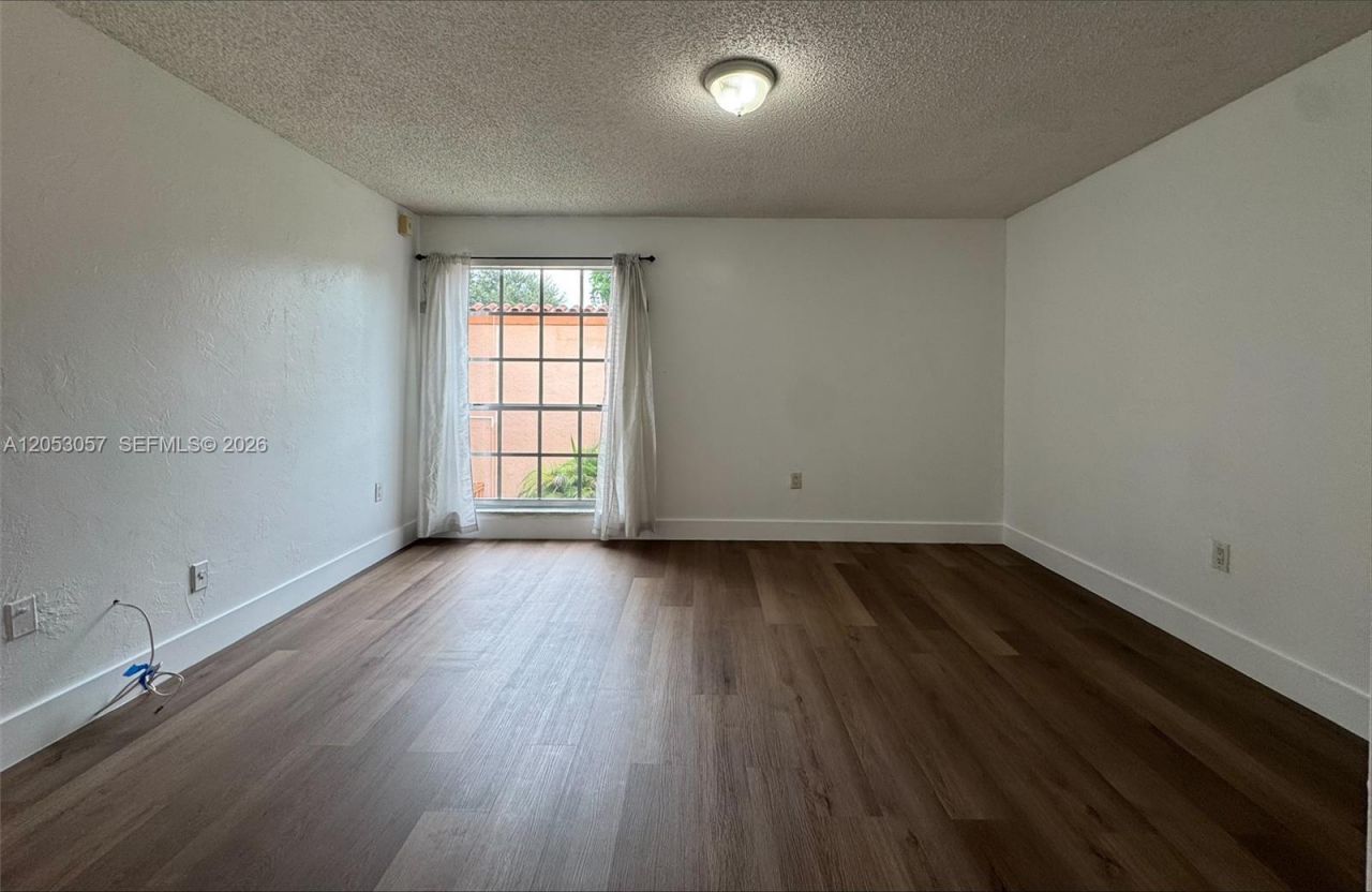 7208 Fairway Dr, Unit I14, Miami Lakes, FL 33014 Photo
