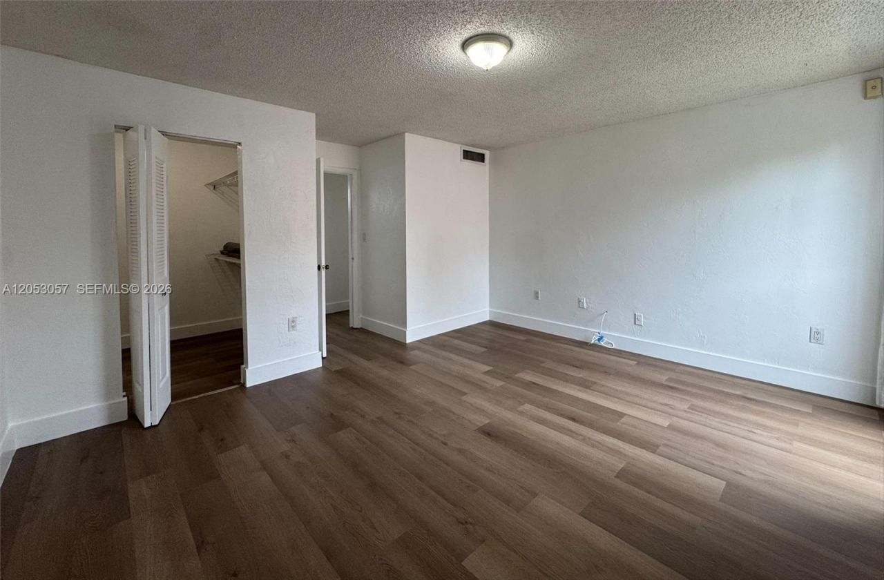 7208 Fairway Dr, Unit I14, Miami Lakes, FL 33014 Photo