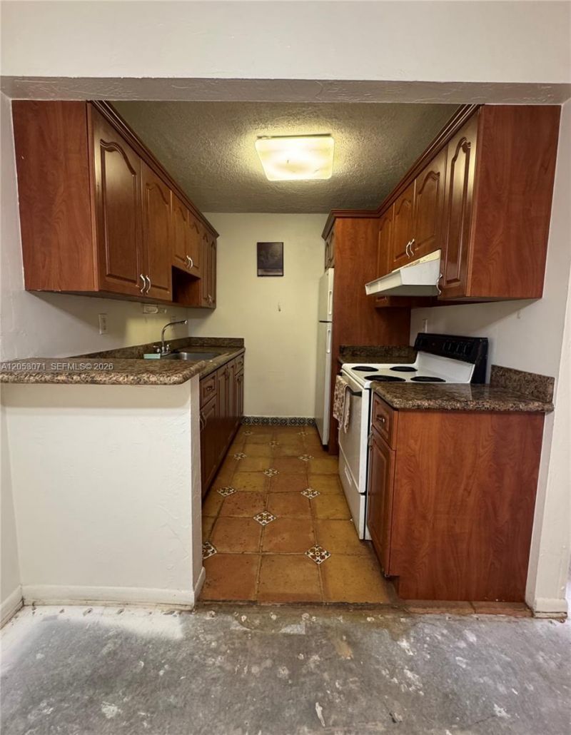 7208 Fairway Dr , Unit I14, Miami Lakes, FL 33014 Photo