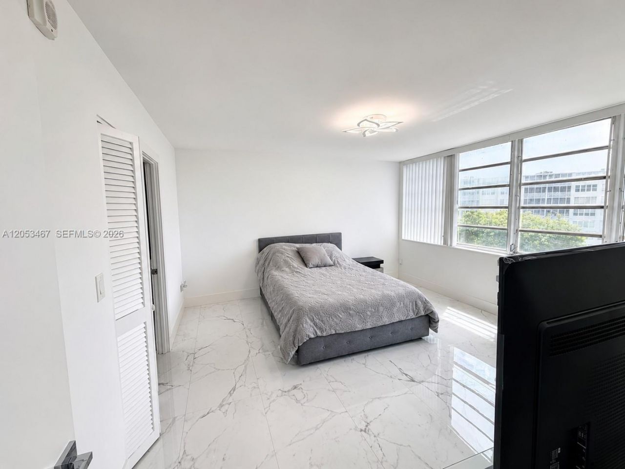1750 NE 191st St , Unit 605-1, Miami, FL 33179 Photo