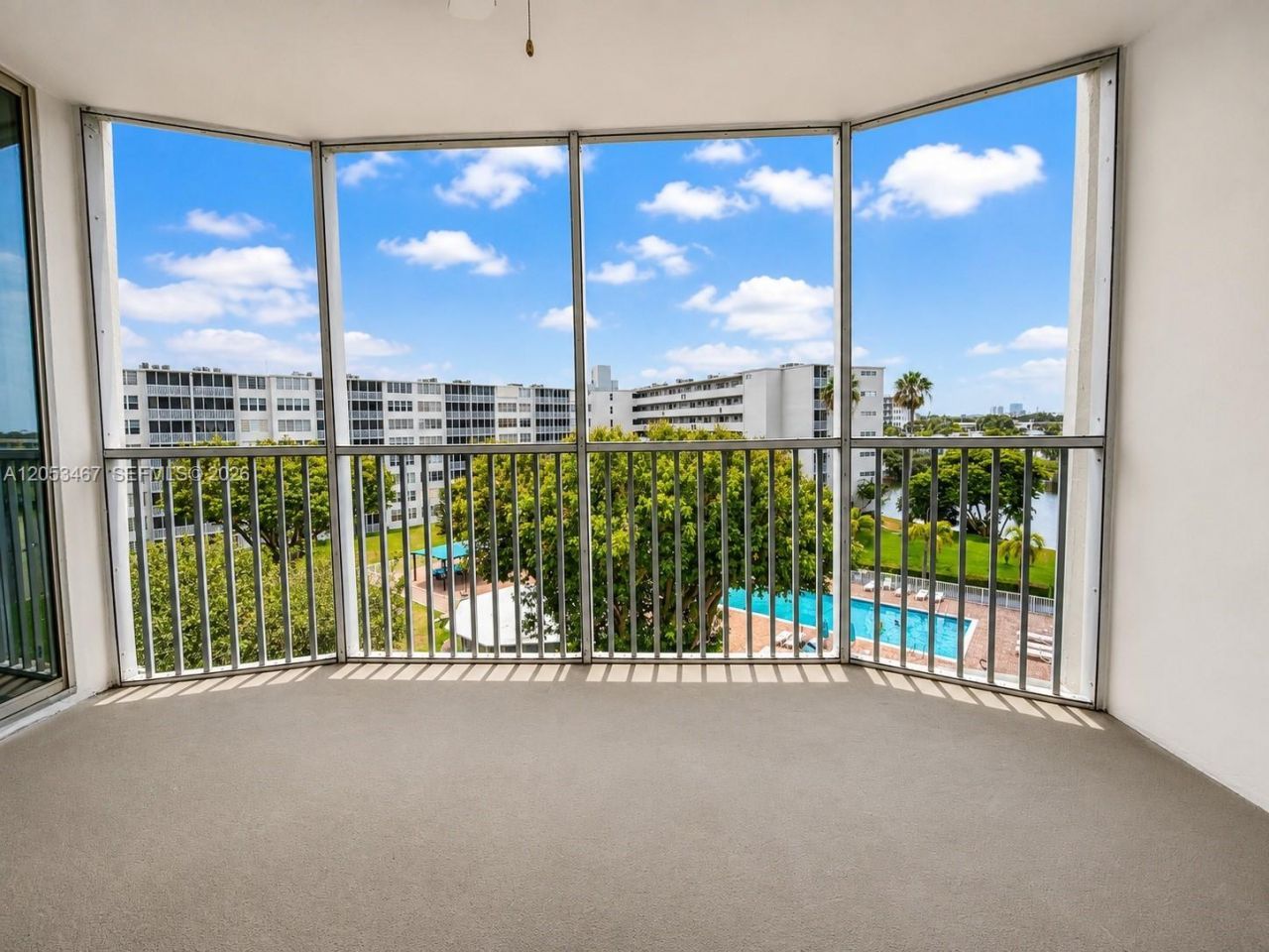 1750 NE 191st St , Unit 605-1, Miami, FL 33179 Photo