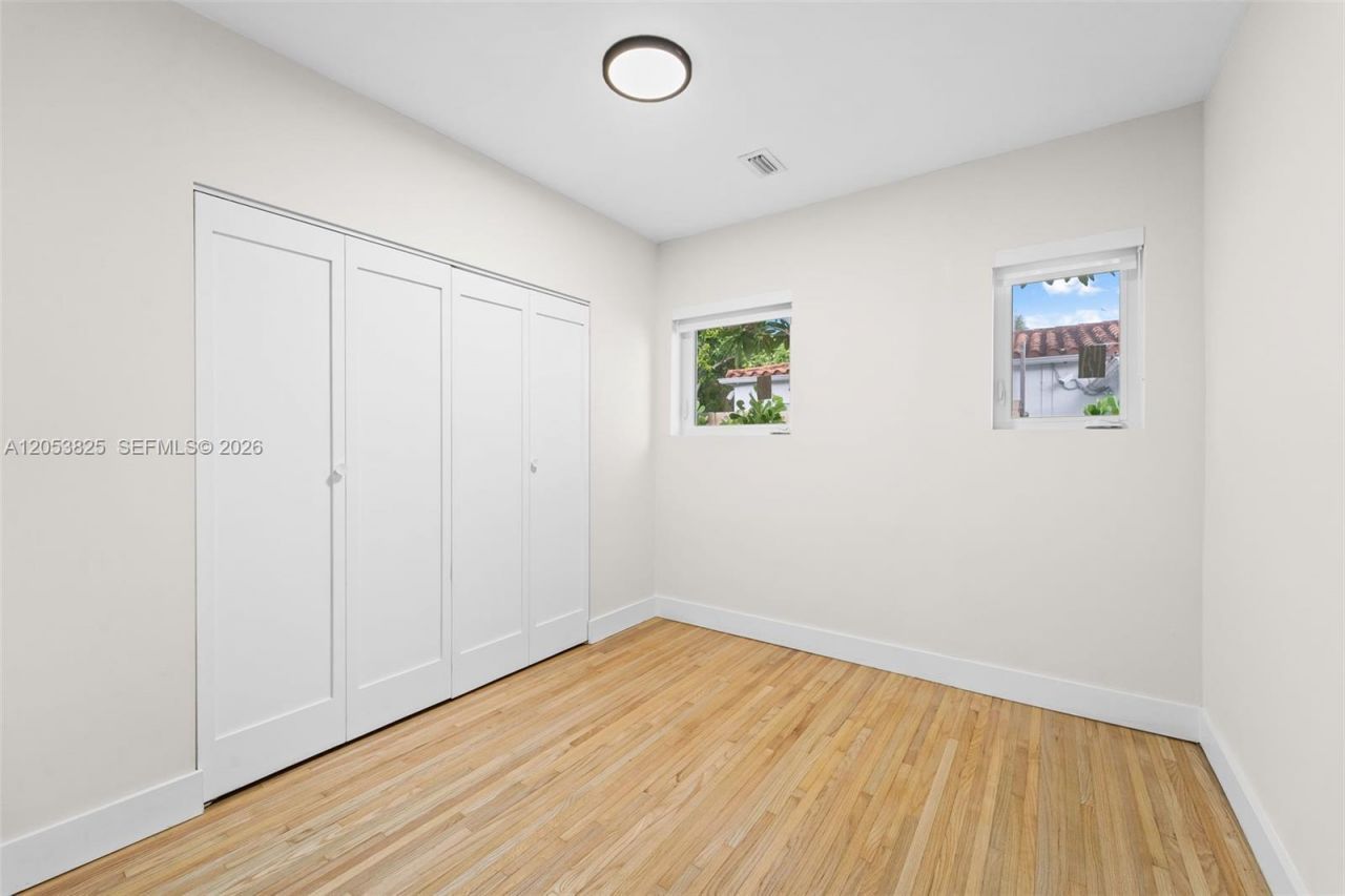 829 Granada Groves Ct , Coral Gables, FL 33134 Photo