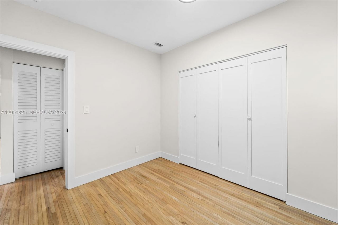 829 Granada Groves Ct , Coral Gables, FL 33134 Photo