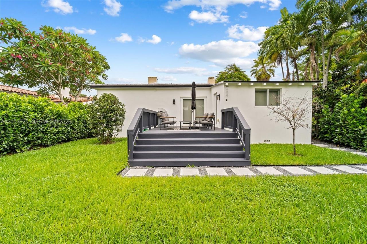 829 Granada Groves Ct , Coral Gables, FL 33134 Photo