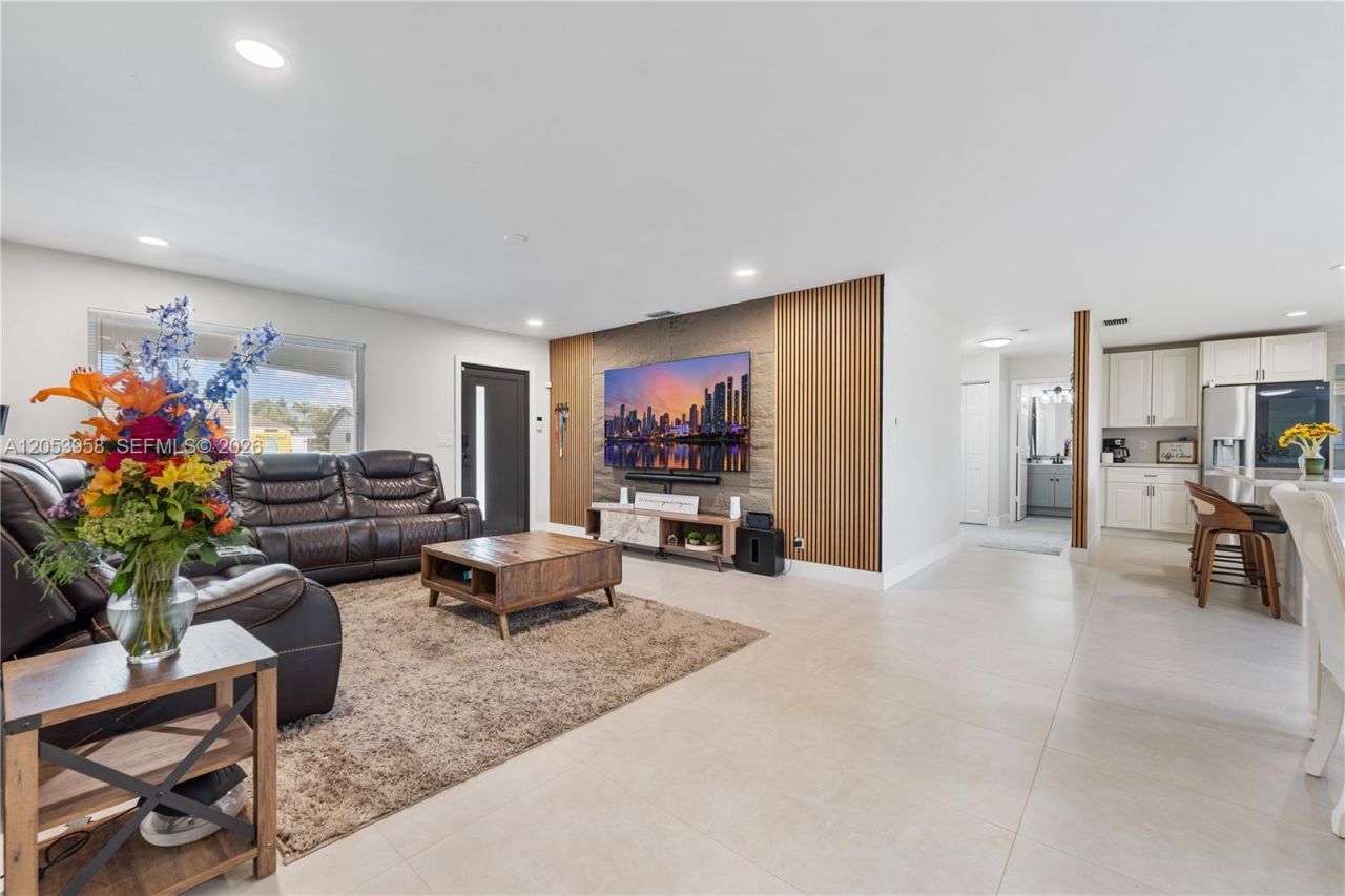 139 Galiano St , Royal Palm Beach, FL 33411 Photo