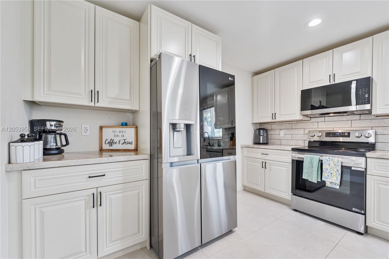 139 Galiano St , Royal Palm Beach, FL 33411 Photo