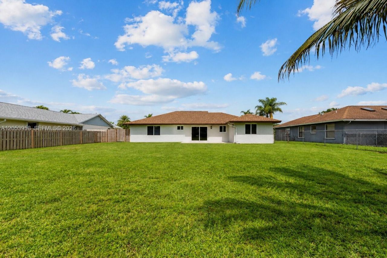 139 Galiano St , Royal Palm Beach, FL 33411 Photo