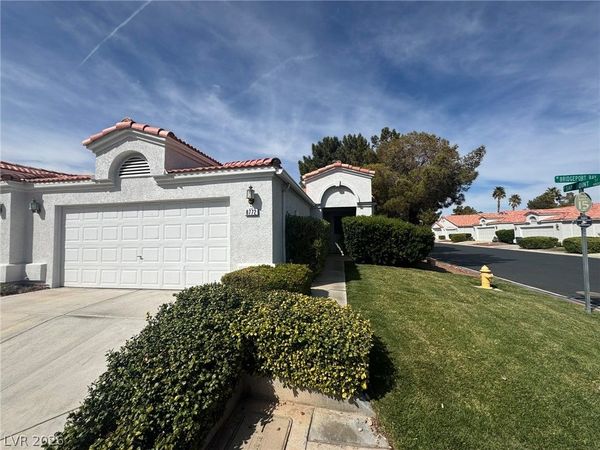 8772 Bridgeport Bay Avenue , Las Vegas, NV 89147