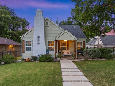 3800 W 6th Street, Fort Worth, TX 76107