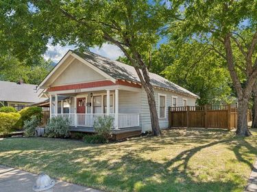 2111 Washington Avenue, Fort Worth, TX 76110