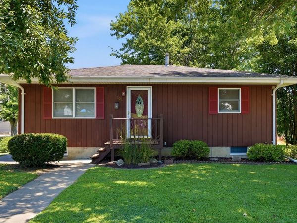 503 S 5th Street , Bellevue, IA 52031
