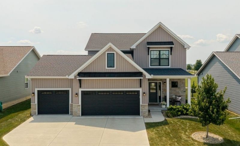1505 Lincoln Park Drive , Bloomington, IL 61705