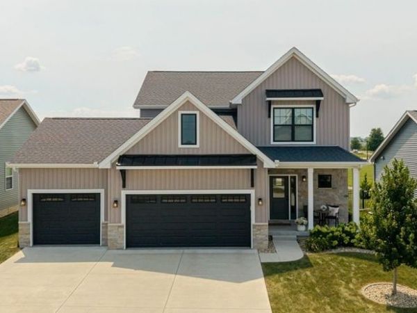 1505 Lincoln Park Drive , Bloomington, IL 61705