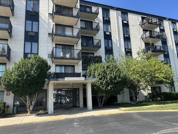 9128 W Terrace Drive , Unit 1N, Niles, IL 60714