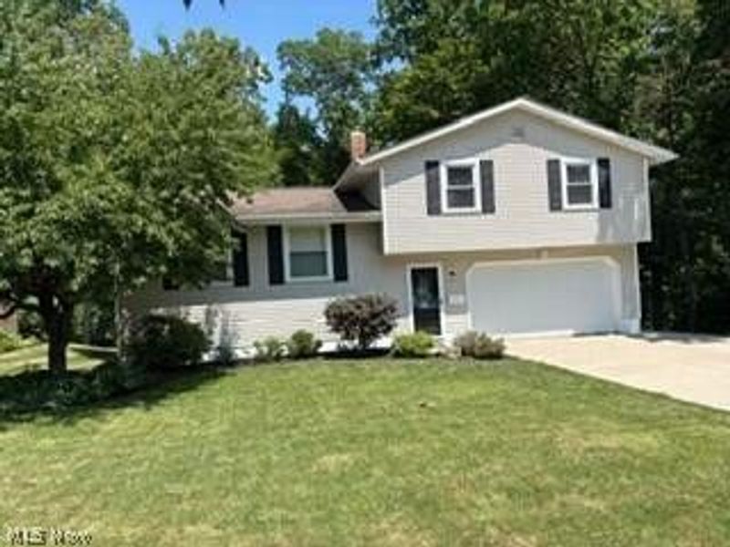 1731 Mortus Drive, Twinsburg, OH 44087 Photo 1