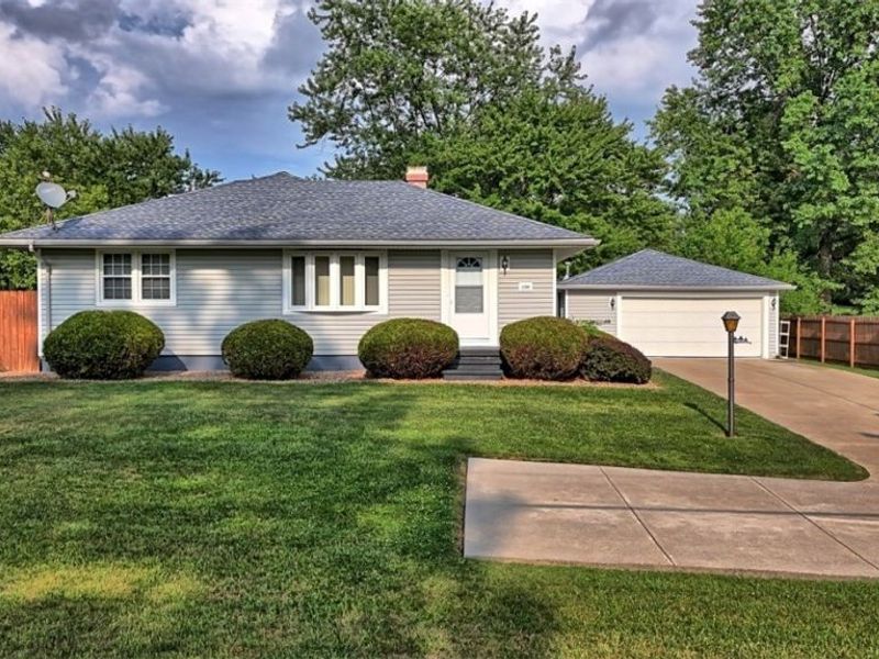1199 Stearns Street, Brunswick, OH 44212 Photo 2