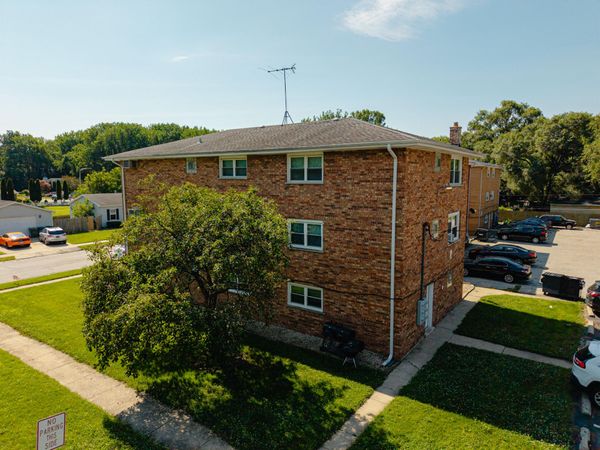 7050 Idaho Avenue , Hammond, IN 46323