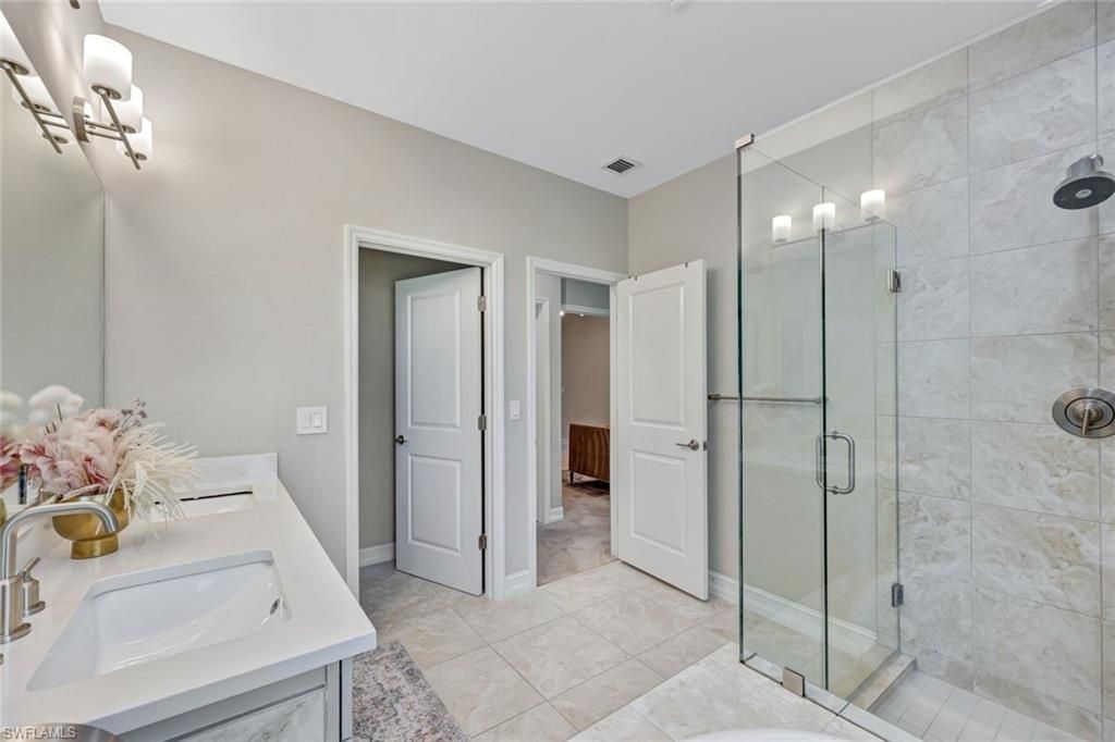 7348 Rockefeller Dr, Naples, FL 34119 Photo