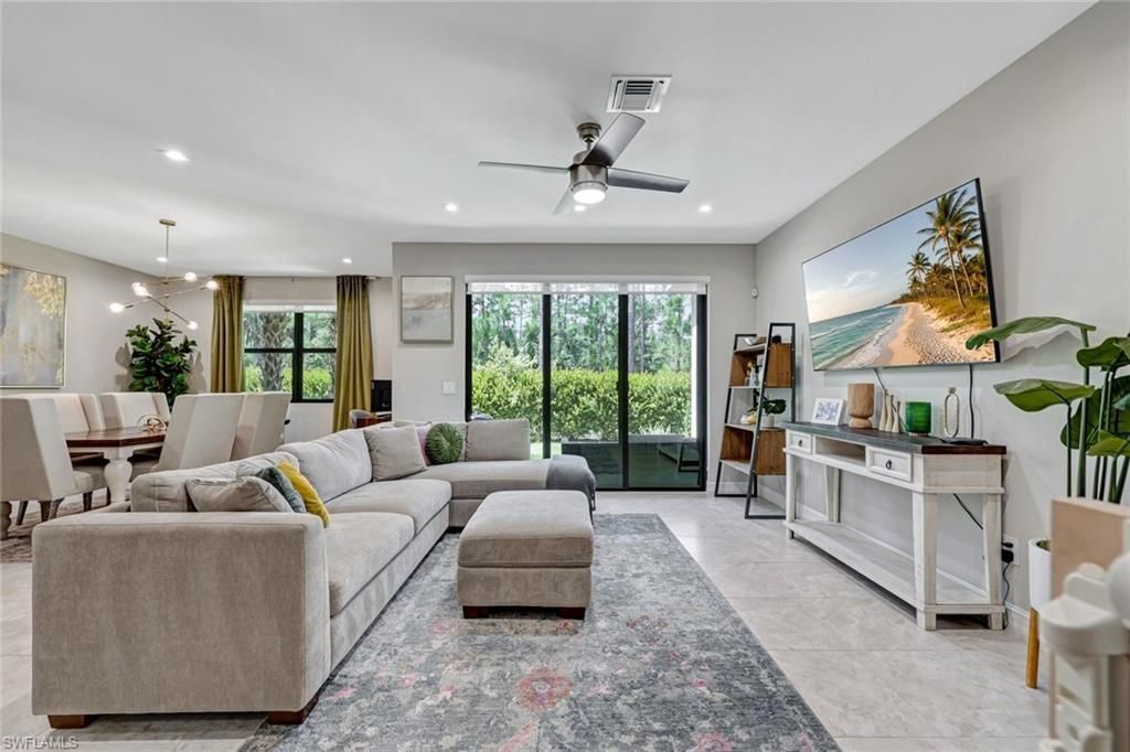 7348 Rockefeller Dr, Naples, FL 34119 Photo