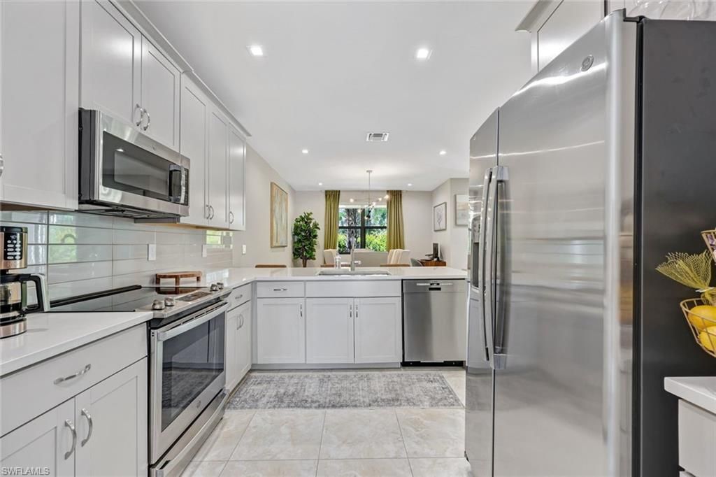 7348 Rockefeller Dr, Naples, FL 34119 Photo