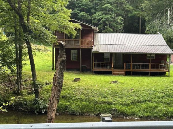 856 REMOVAL Road, Diana, WV 26217