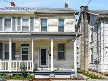 129 N RAILROAD STREET, ANNVILLE, PA 17003