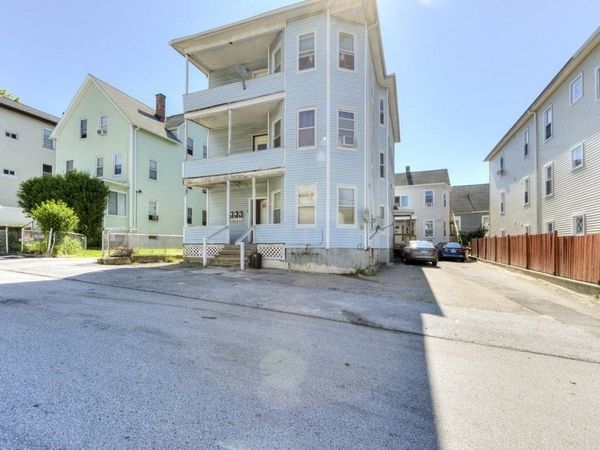 71 Esther St, Worcester, MA 01607