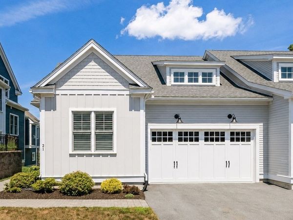 21 Birkdale Ln, Unit 21, Hopkinton, MA 01748
