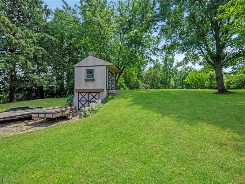 8130 Navarre Road SW, Massillon, OH 44646 Photo 28