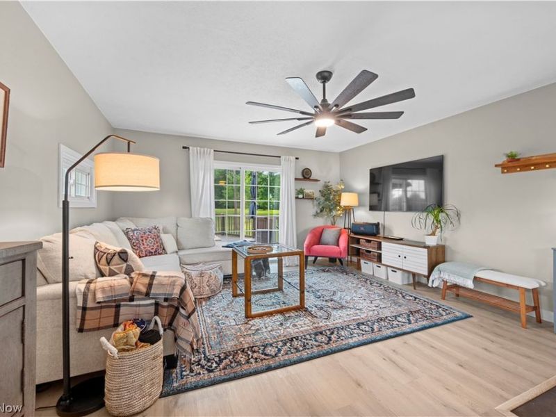 8130 Navarre Road SW, Massillon, OH 44646 Photo 3