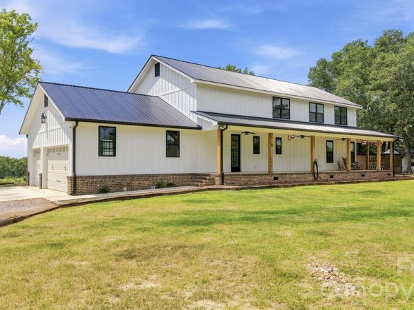 1726 Old Cheraw Highway , Rockingham, NC 28379
