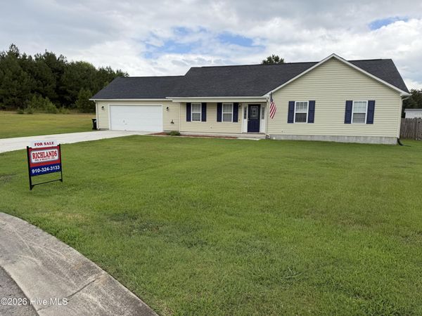 136 Annie Road , Richlands, NC 28574