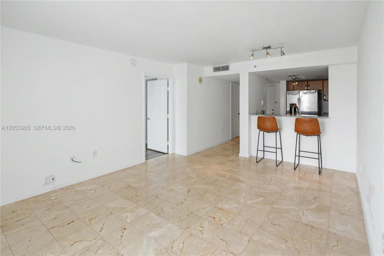 2101 Brickell Ave, Unit 1611, Miami, FL 33129 Photo