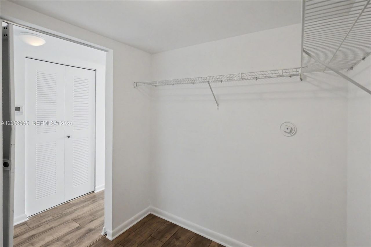 2101 Brickell Ave, Unit 1611, Miami, FL 33129 Photo