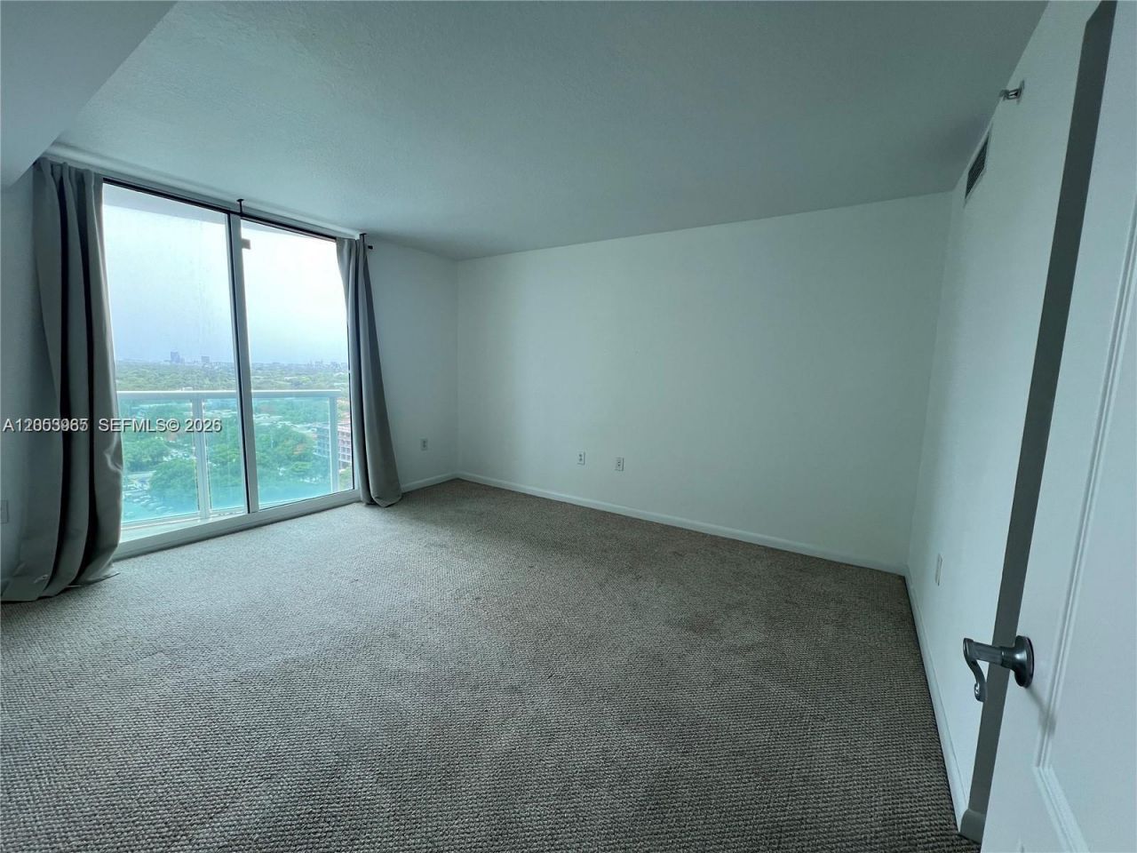 2101 Brickell Ave , Unit 1611, Miami, FL 33129 Photo