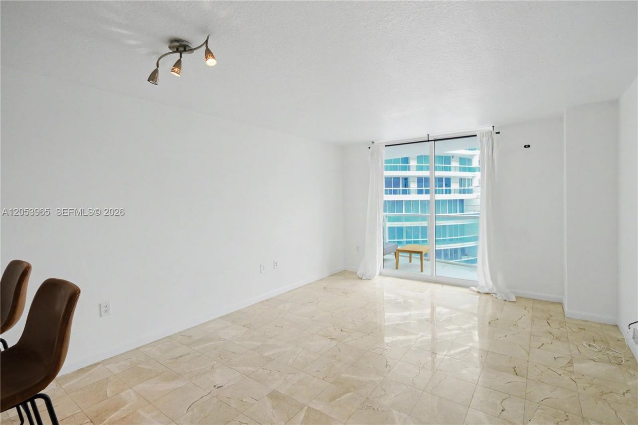 2101 Brickell Ave, Unit 1611, Miami, FL 33129 Photo