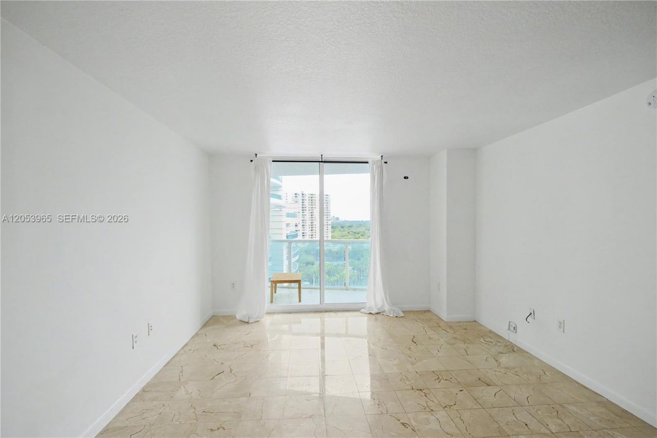 2101 Brickell Ave, Unit 1611, Miami, FL 33129 Photo
