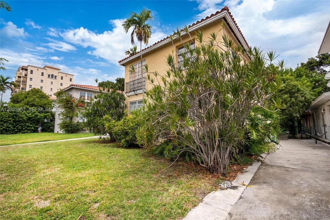 39 Sidonia Ave , Unit 2, Coral Gables, FL 33134 Photo
