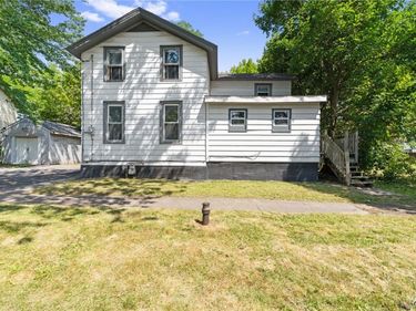 303 E Ellis Street, East Syracuse, NY 13057
