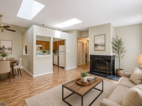 107 Rachel Ct, Franklin, NJ 08823