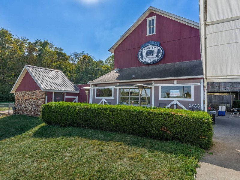 2375 Upper Valley , Springfield, OH 45502 Photo 8