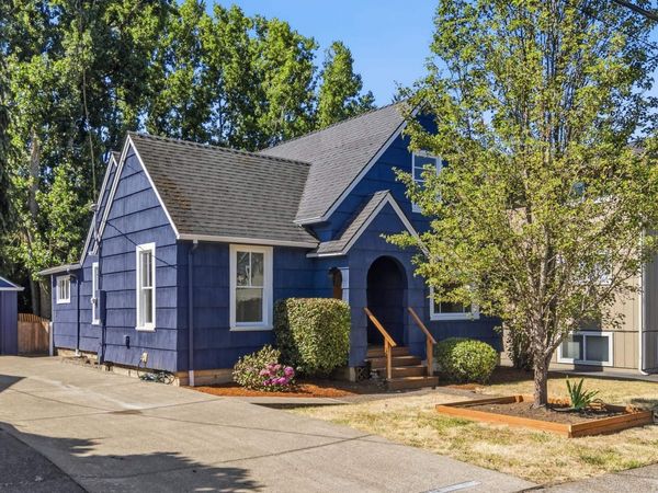 1020 SW E Av, Corvallis, OR 97333
