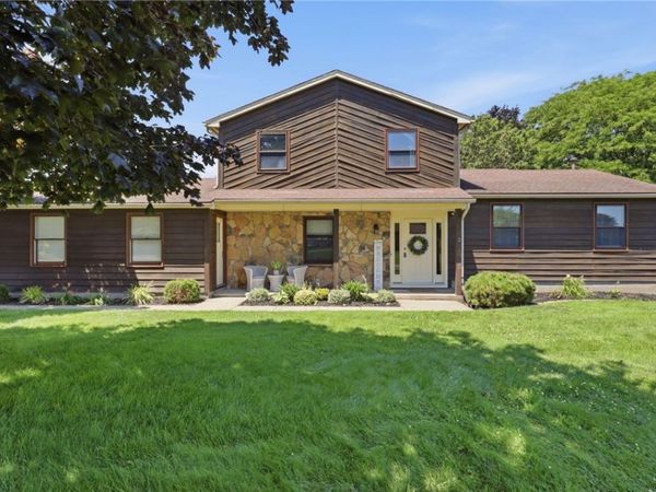 2 Casimir Circle, Rochester, NY 14617