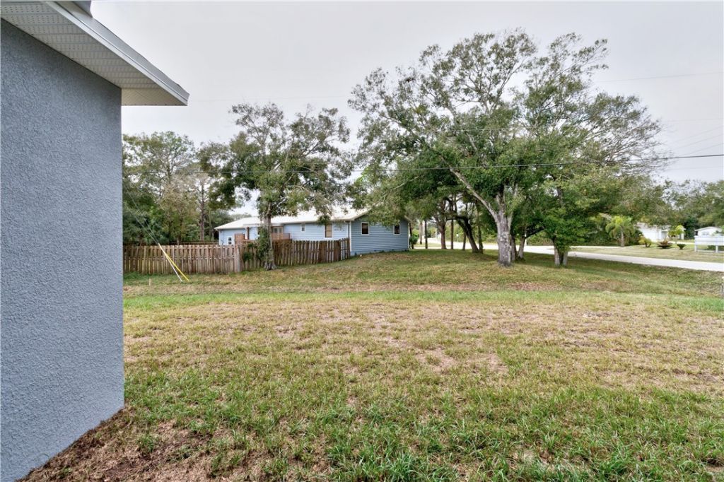 8685 101st Court, Vero Beach, FL 32967 Photo