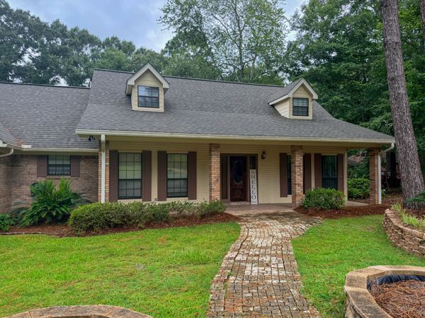 33 Serene Blvd., Hattiesburg, MS 39402