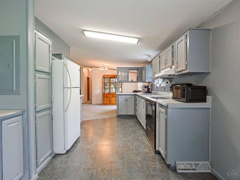 4096 Camden West Elkton Road, Gratis Twp, OH 45064 Photo 13